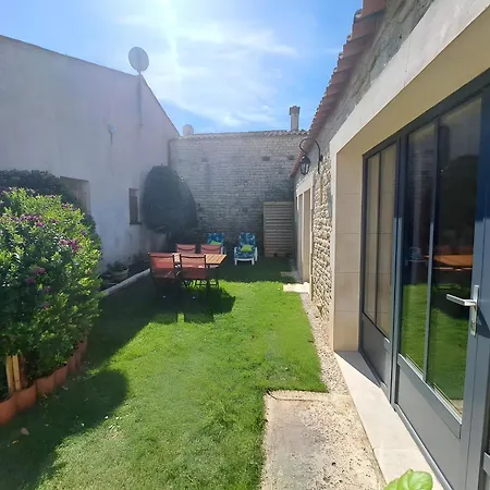 Le Chai De La Lumineuse Holiday home