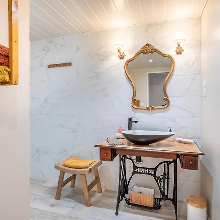 Le Chai De La Lumineuse Дом отдыха