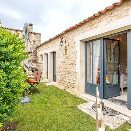 Le Chai De La Lumineuse Дом отдыха