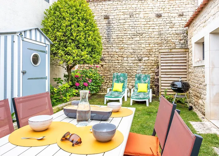 Le Chai De La Lumineuse * 생-피에르-돌레롱