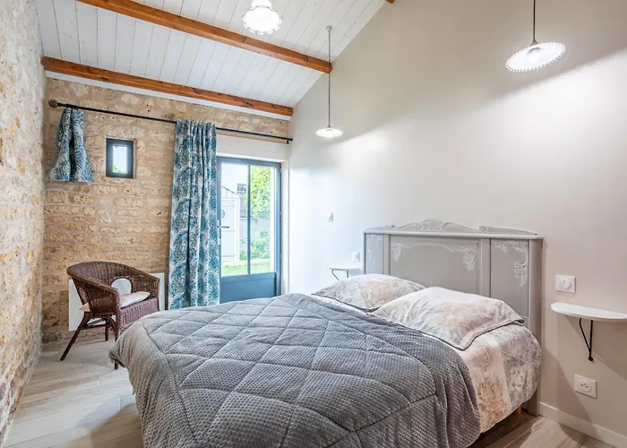 Le Chai De La Lumineuse 생-피에르-돌레롱