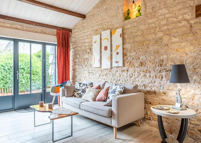 Le Chai De La Lumineuse 펜션