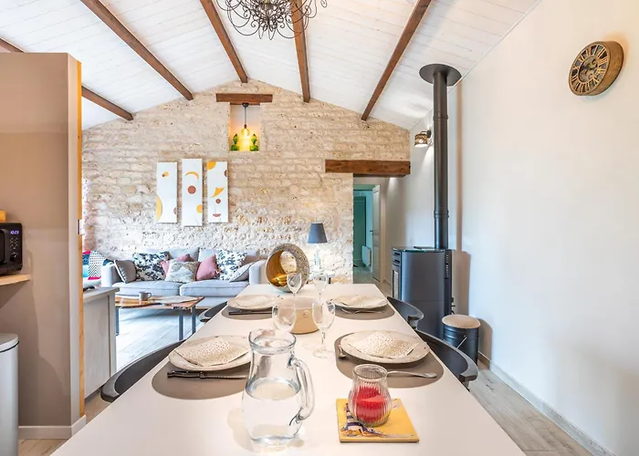 펜션 Le Chai De La Lumineuse