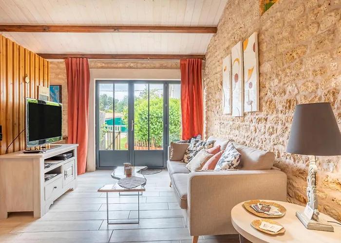 펜션 Le Chai De La Lumineuse 생-피에르-돌레롱