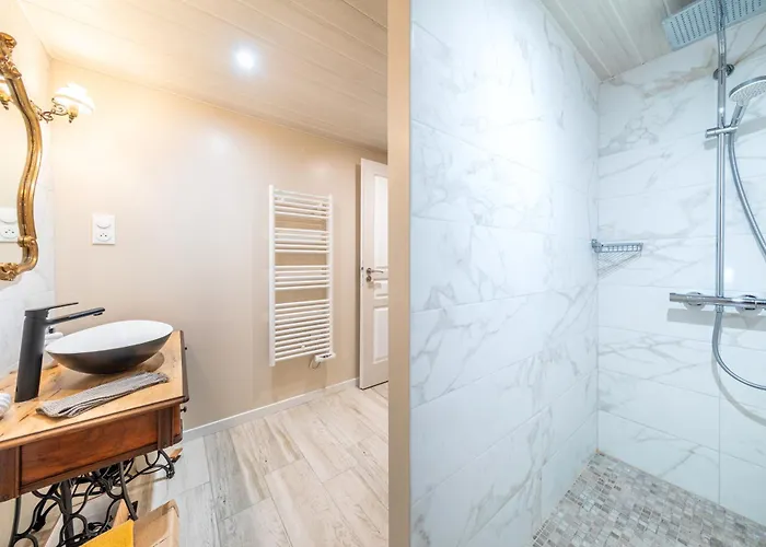 펜션 Le Chai De La Lumineuse