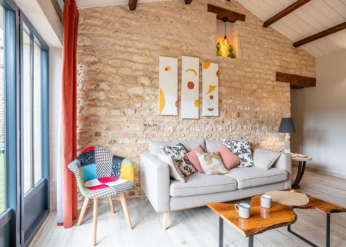 펜션 Le Chai De La Lumineuse