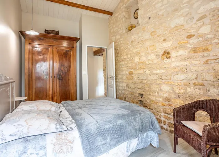 Le Chai De La Lumineuse * 생-피에르-돌레롱