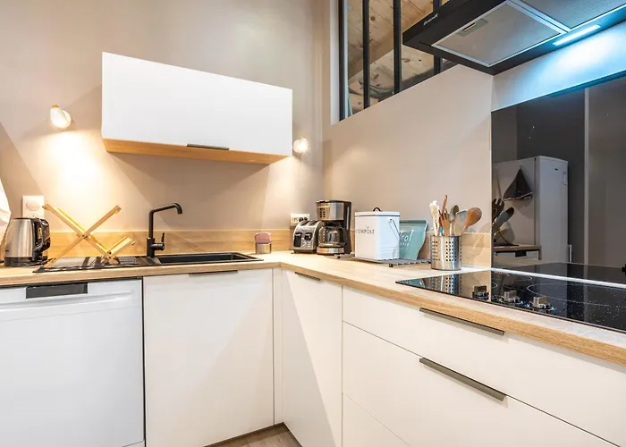 Le Chai De La Lumineuse