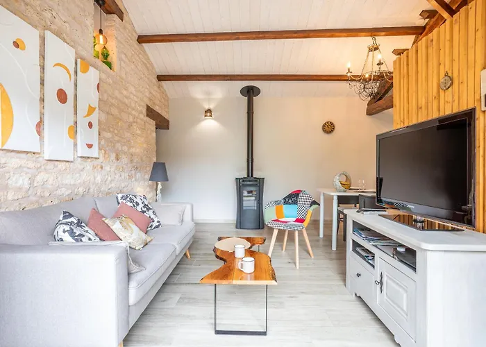 Le Chai De La Lumineuse